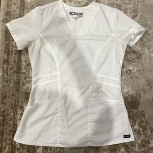 Grey’s anatomy by barco small white scrub top
